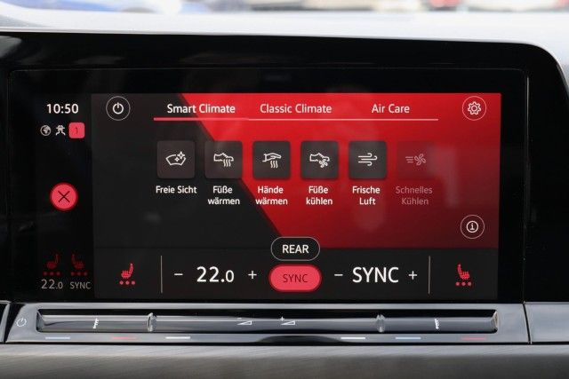 Volkswagen Golf VIII 1.5 TSI Style - Samsaru's Car Outlet