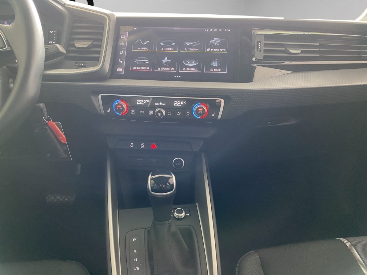 Audi A1 Sportback advanced 25 TFSI - Samsaru's Car Outlet
