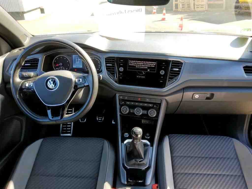 Volkswagen T-Roc R-Line - Samsaru's Car Outlet