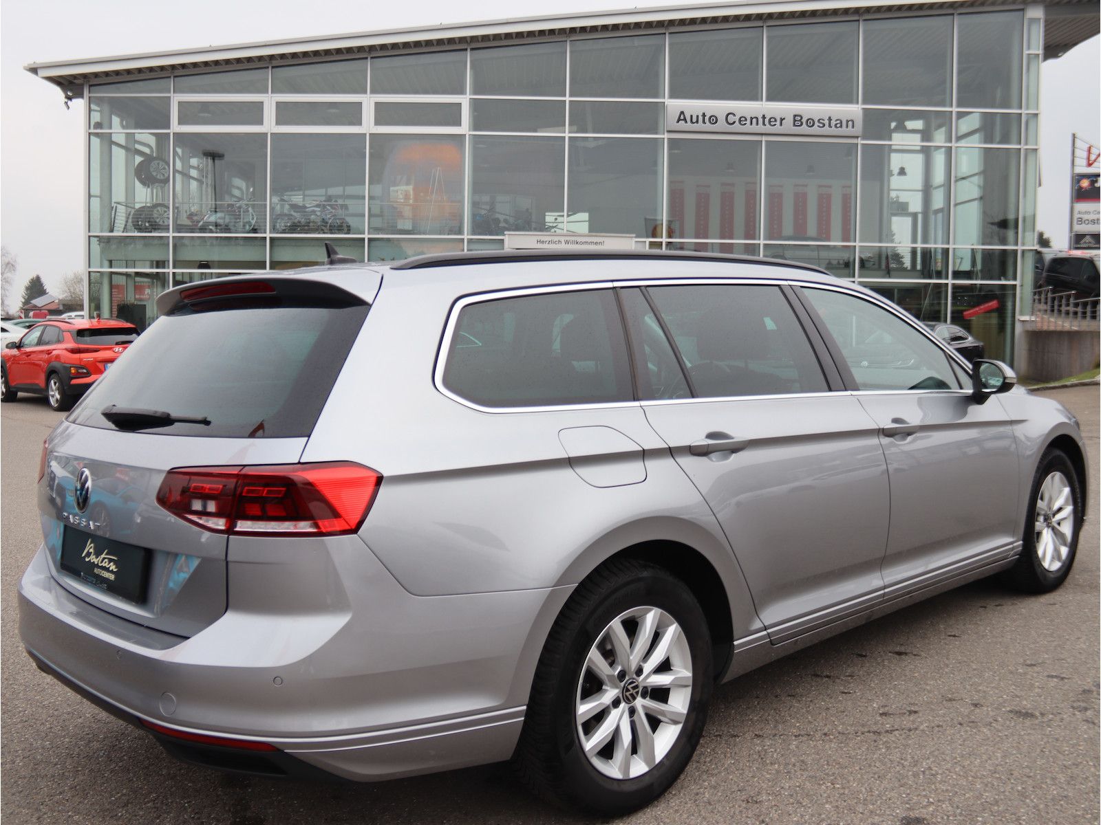 Volkswagen Passat 1.5 TSI BUSINESS - Samsaru's Car Outlet