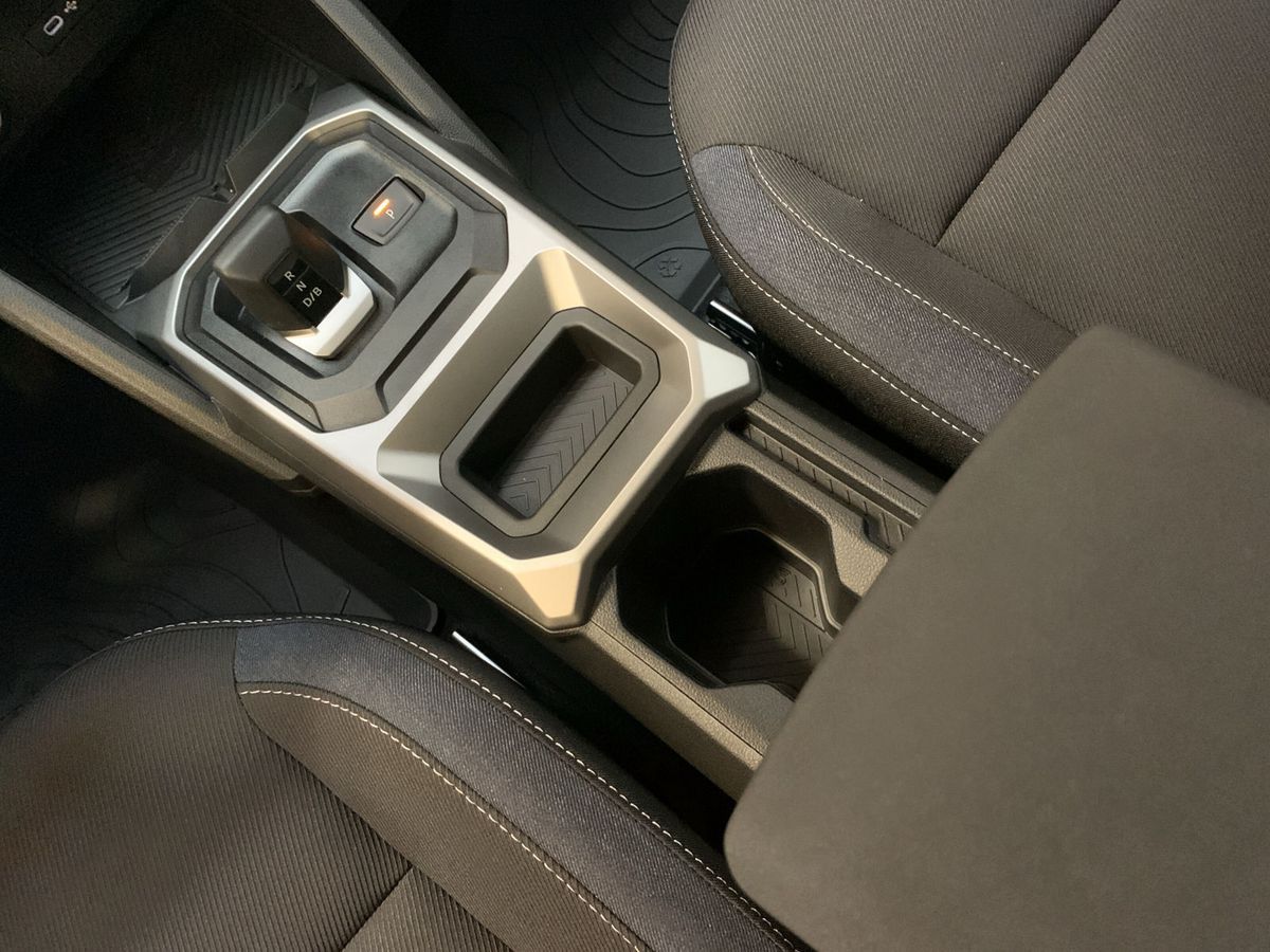 Dacia DUSTER JOURNEY HYBRID 140 - Samsaru's Car Outlet