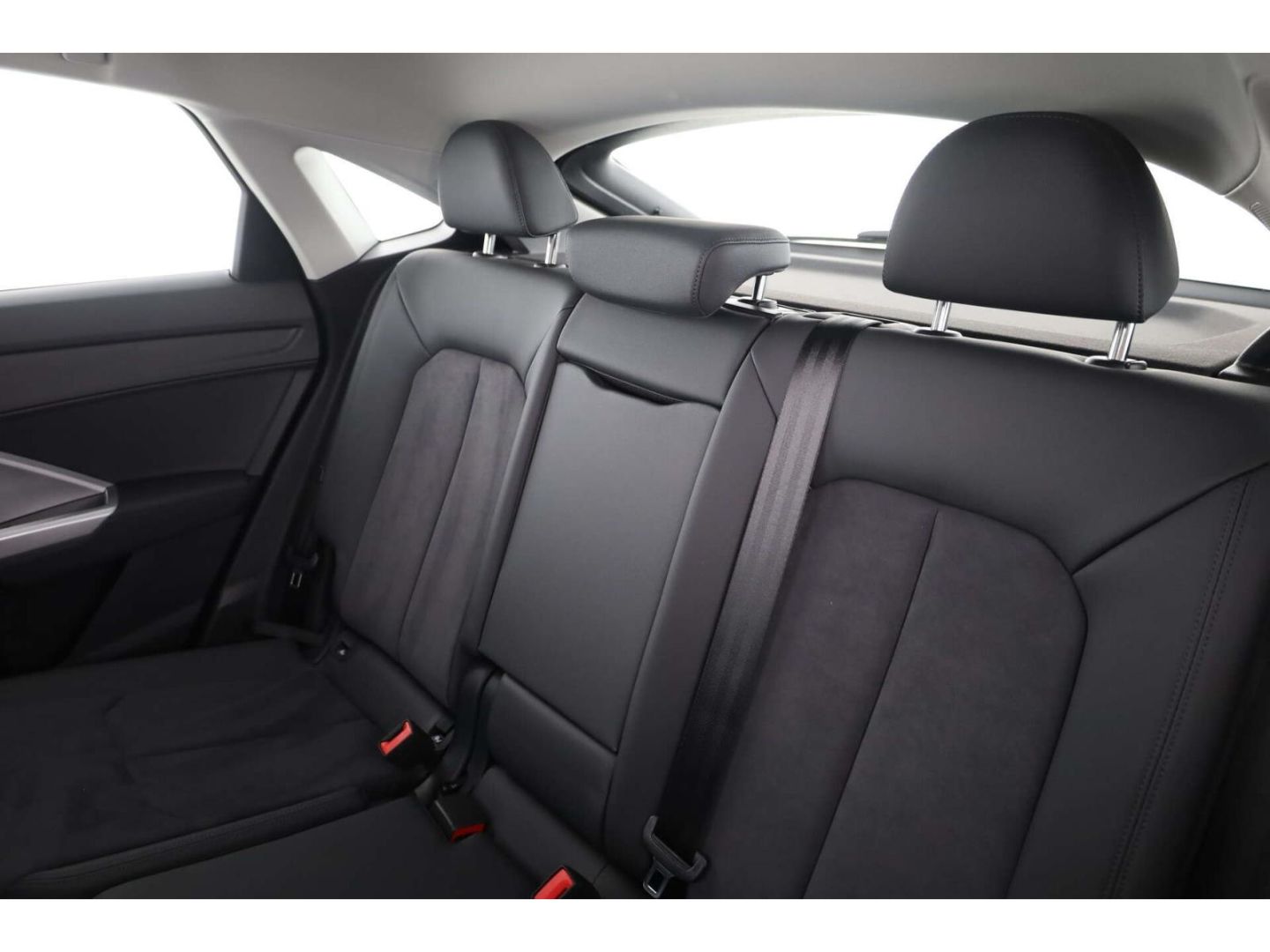 Audi Q3 Sportback 35 TDI quattro S line - Samsaru's Car Outlet