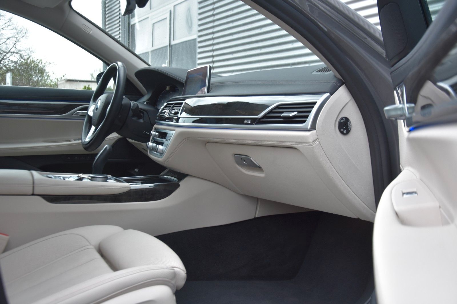 BMW 745L e xDrive SHD LUFT SOFT HUD LASER MASSAGE