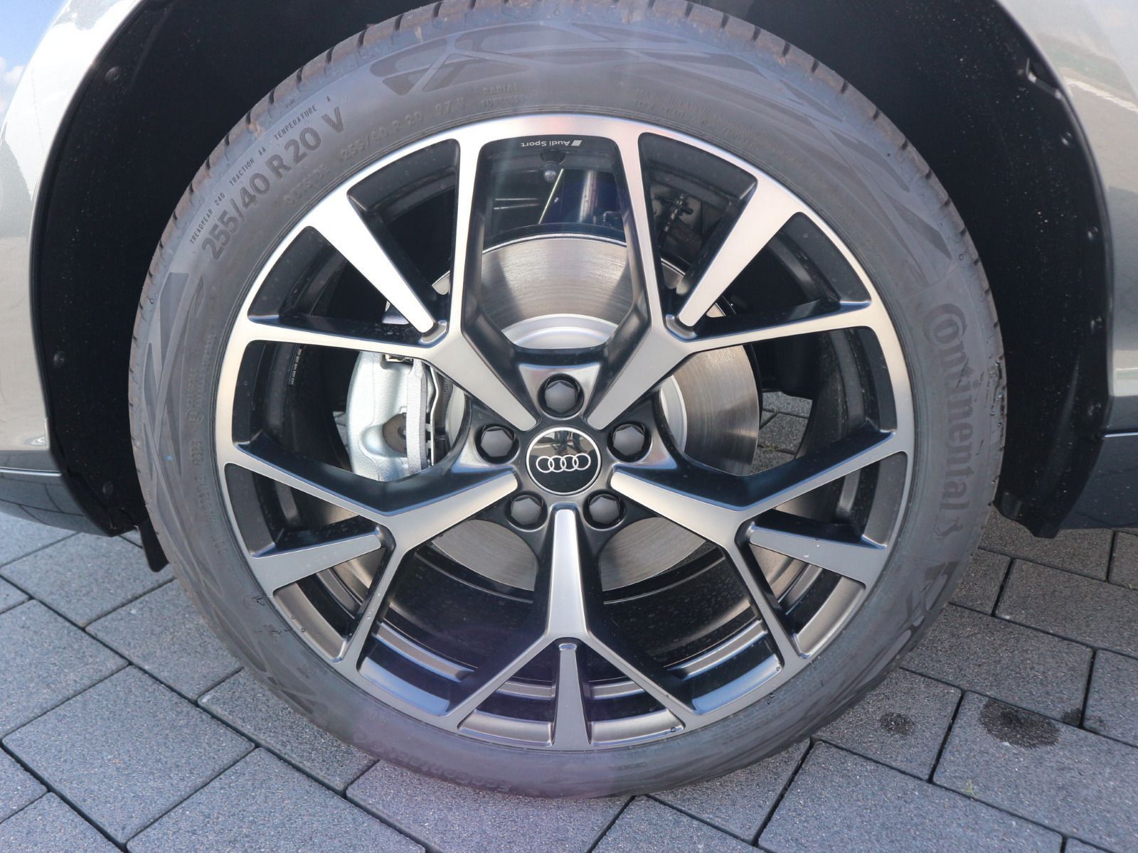 Audi Q3 SUV e-hybrid S tronic S line*0,5%*AHK*LED*ACC