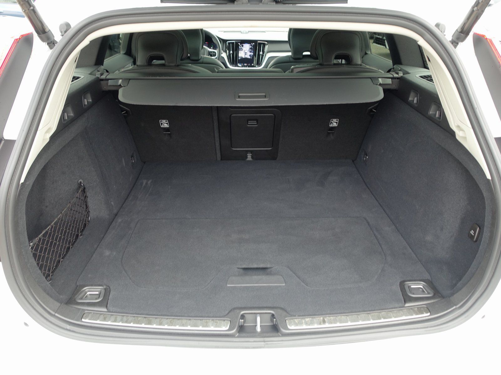 Volvo V60 Ultra Dark T8 AWD PANO/B&W/HUD/360°MASSAGE