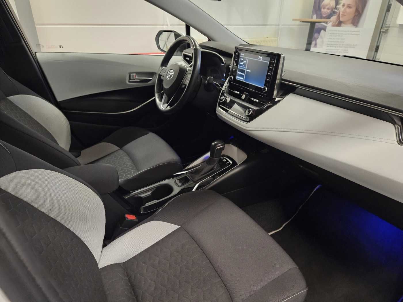 Toyota Corolla Touring Sports Hybrid - Samsaru's Car Outlet