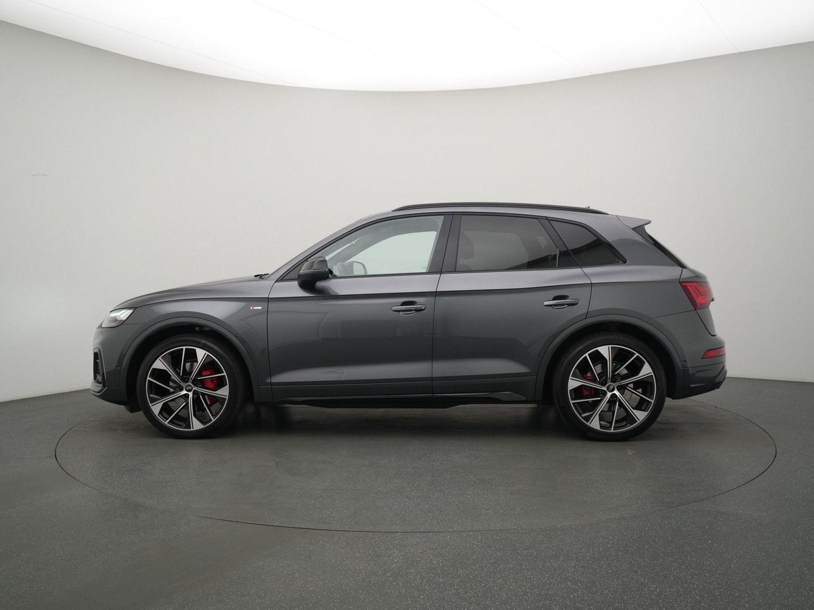 Audi Q5 S line VIRT PANO RAUTE B&O LEDER STANDHZ NAVI