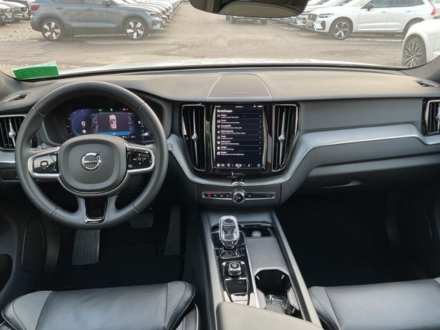 Volvo XC60 B4 Plus Dark 2WD ACC PANO 360° Allwetter