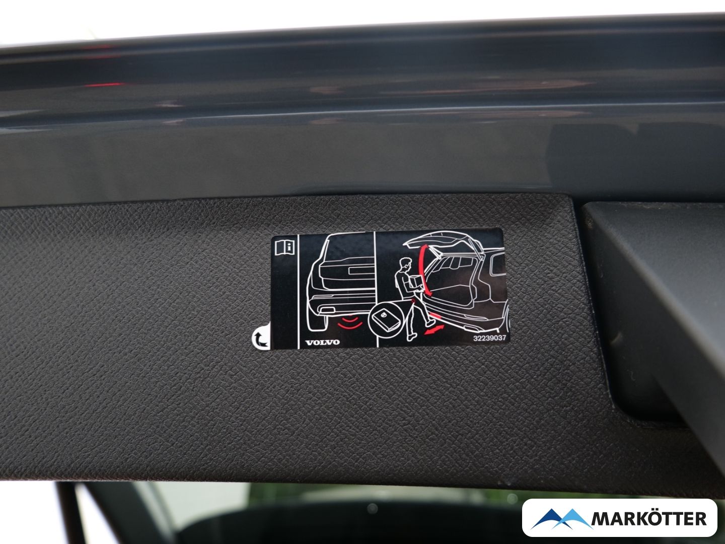 Volvo XC90 T8 AWD Recharge Plus Dark 7-Sitzer/Four-C
