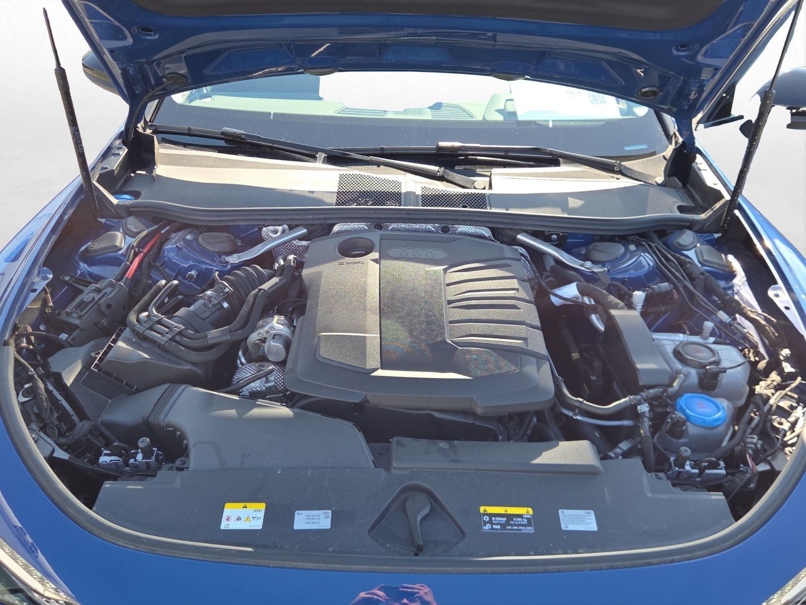 Audi A6 Avant TDI quattro S-LINE*MATRIX*HUD*AHK*PANO*