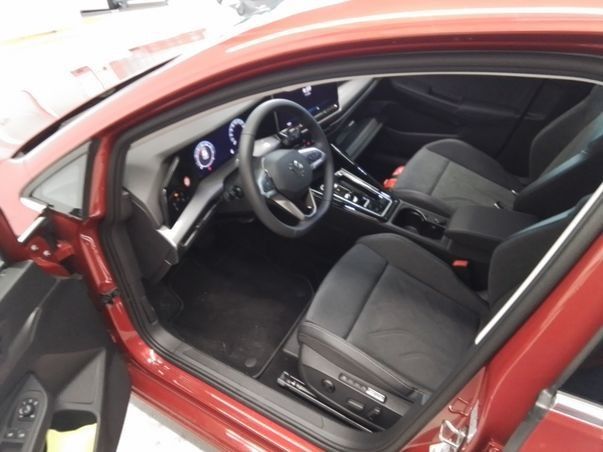 Volkswagen Golf VIII STYLE 1.5TSI 150PS DSG NP.48T NAVI.ACC