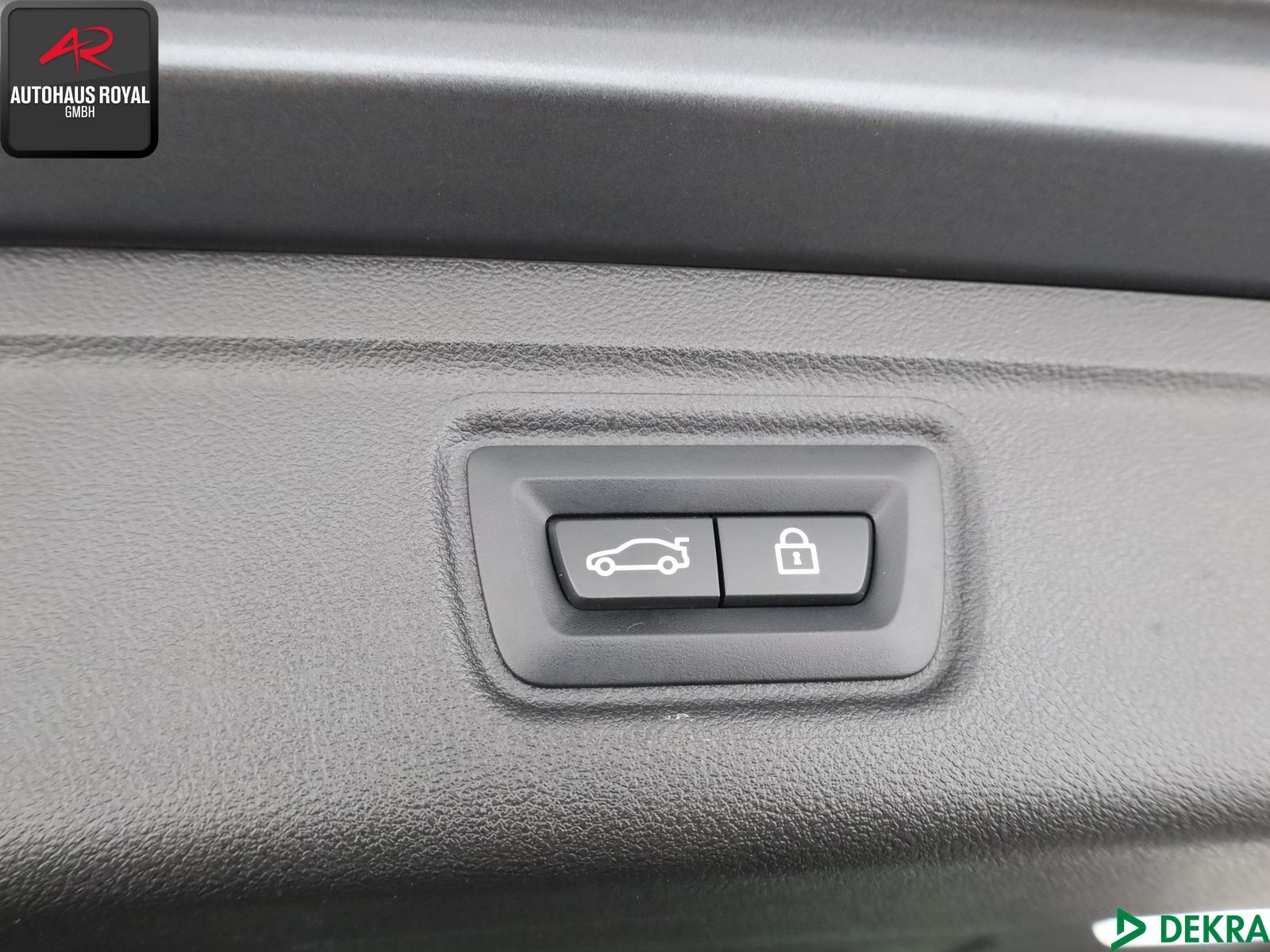 BMW 320 e T xDrive SPORTLINE - Samsaru's Car Outlet