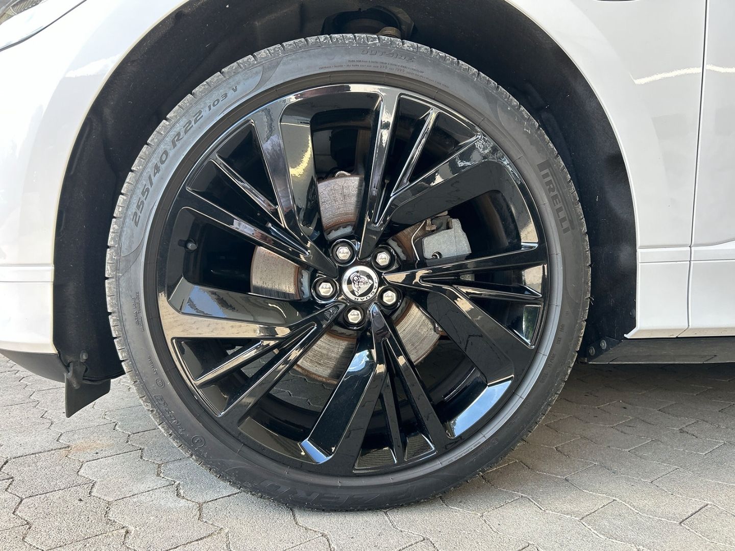 Jaguar I-Pace R-Dynamic HSE EV400 Winter-Paket HUD Stan