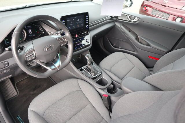 Hyundai IONIQ 1,6 GDI Trend-Paket Hybrid - Samsaru's Car Outlet