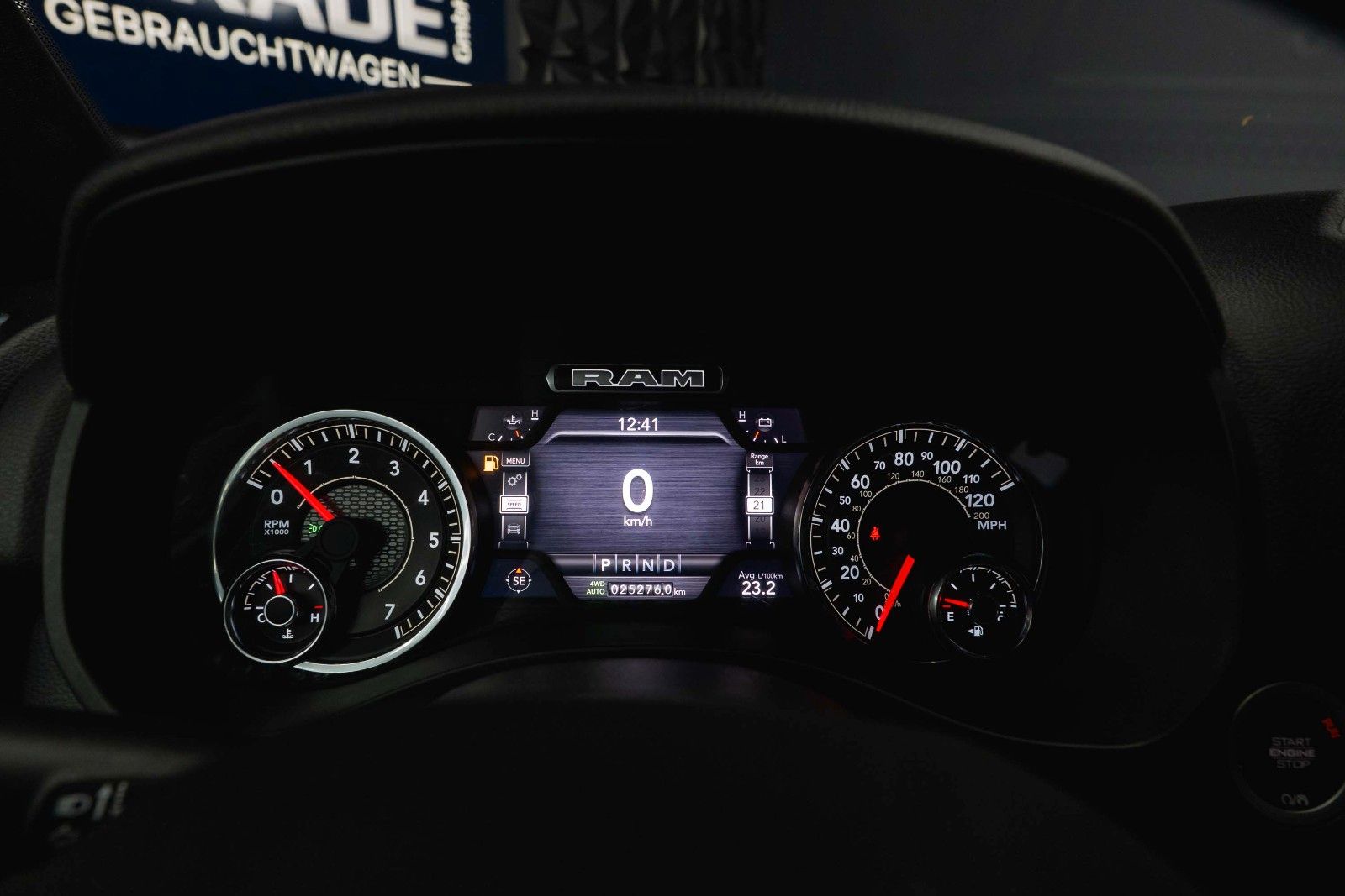 Dodge RAM 5.7 V8 HEMI 4x4 OFFROAD Night Limited 19%