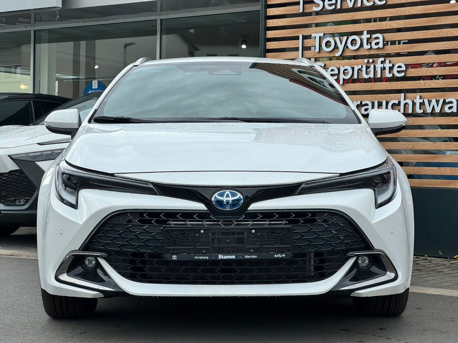 Toyota Corolla 2.0l Teamplayer | el. Heckklappe | LED