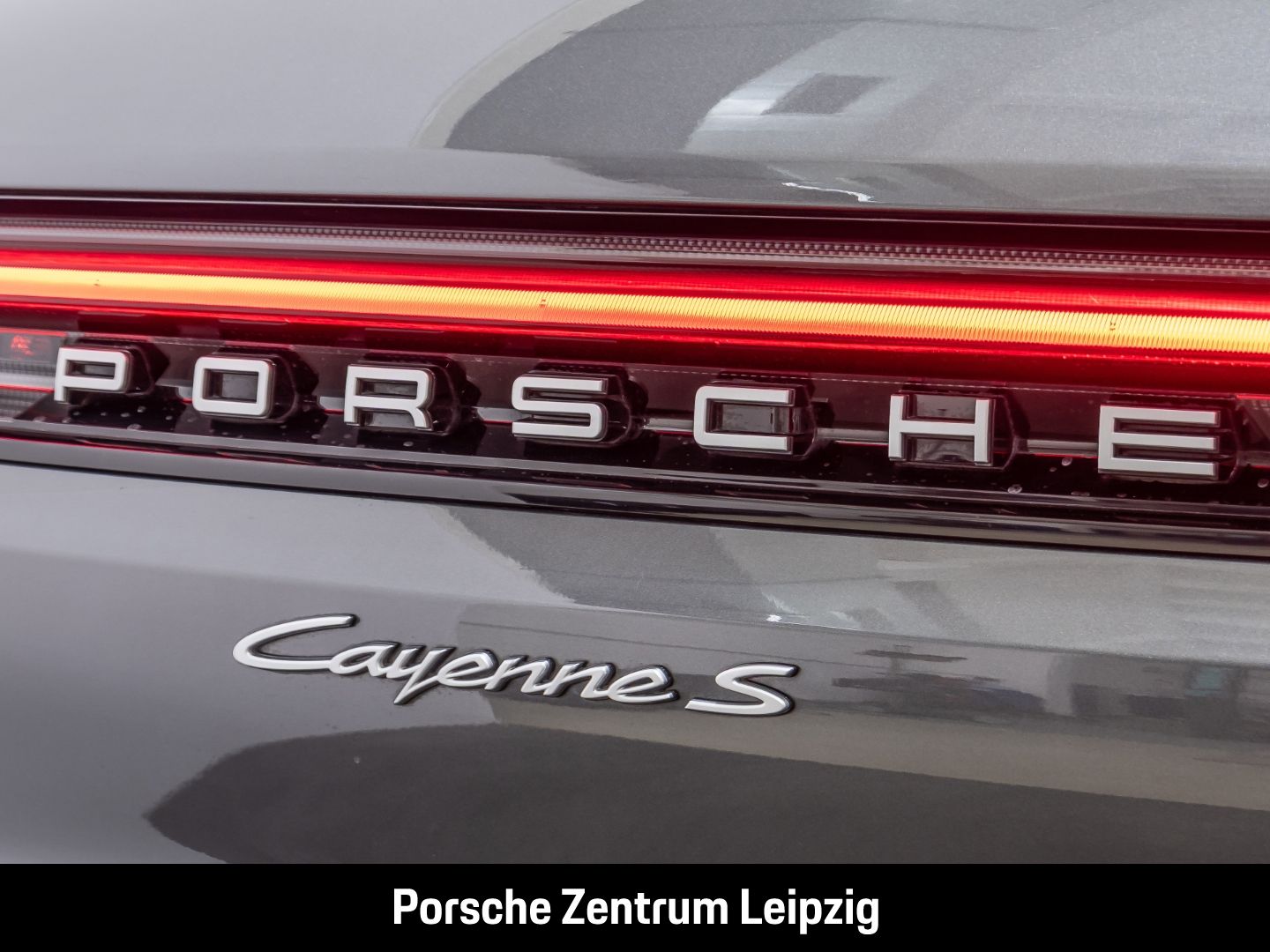 Porsche Cayenne S E-Hybrid PDCC Sitzlüftung InnoDrive He