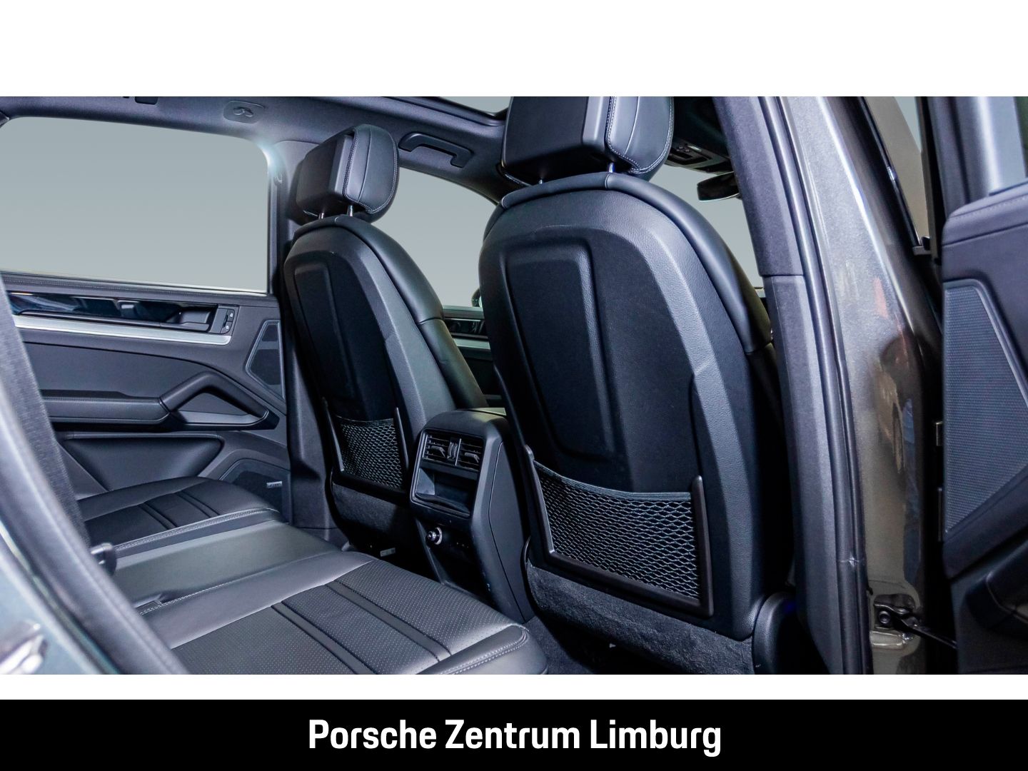Porsche Cayenne E-Hybrid InnoDrive BOSE Luftfederung LED