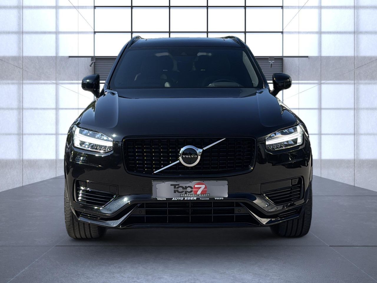 Volvo XC 90 R Design Recharge Plug-In Hybrid AWD - Samsaru's Car Outlet