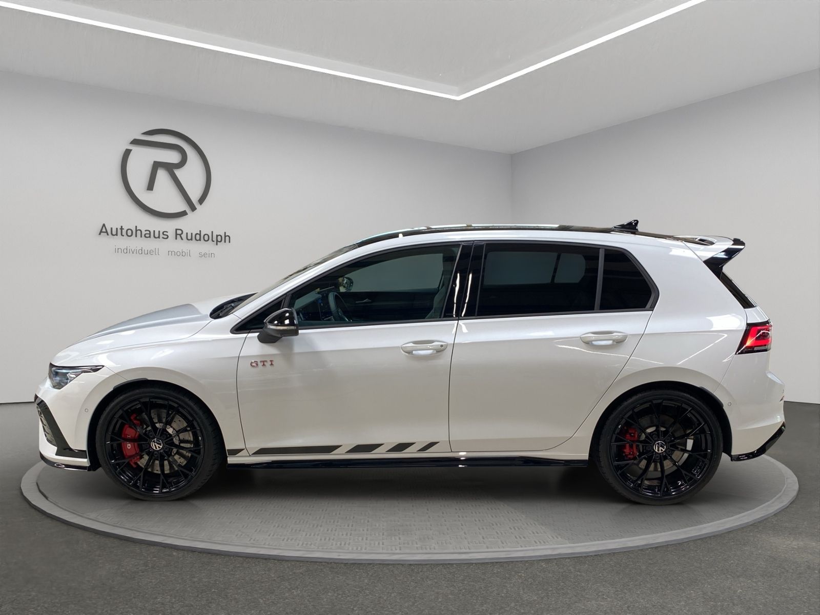 Volkswagen Golf VIII GTI Clubsport 2.0 TSI DSG / Navi LED