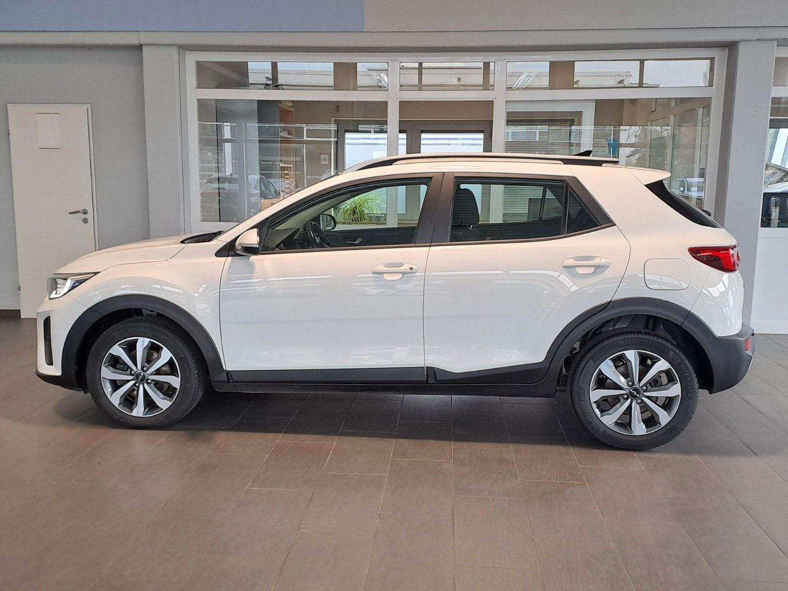 Kia Stonic T-GDi Aut. - Samsaru's Car Outlet
