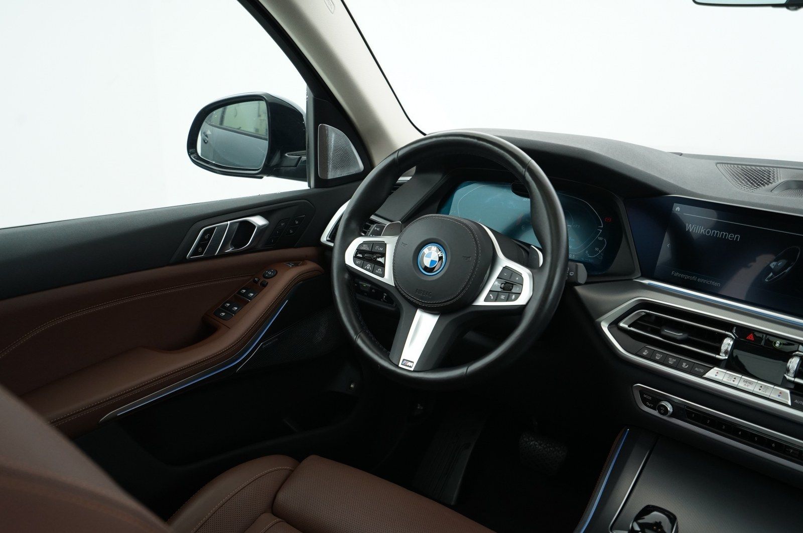 BMW X5 xDrive 45e (Navi AHK Pano HUD ACC B&W 360°)