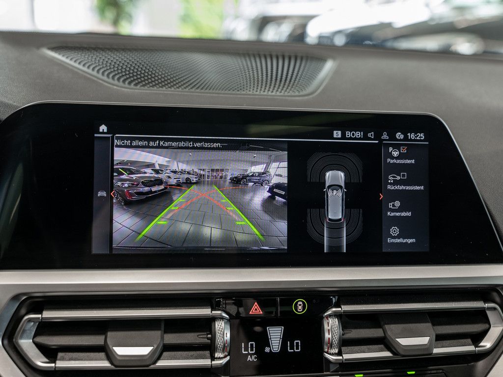 BMW 320d Touring M-Sportpaket - Samsaru's Car Outlet
