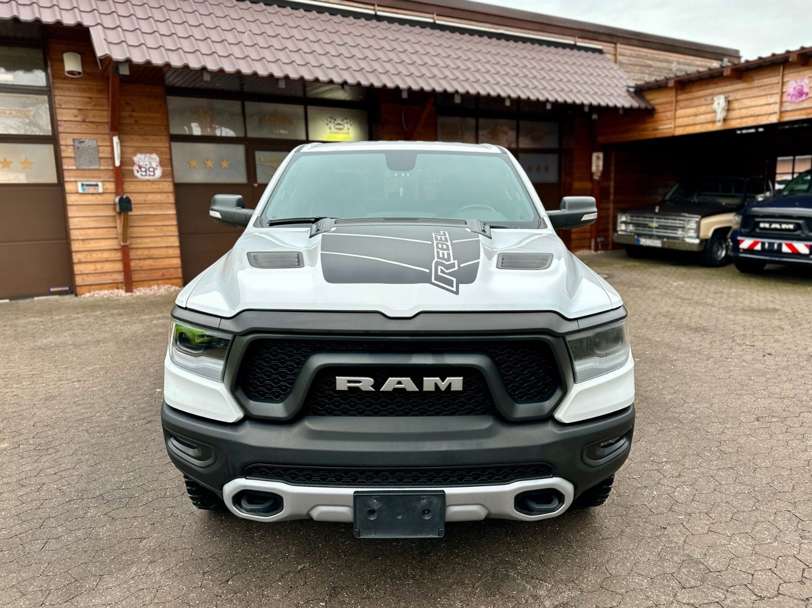 Dodge 5.7 V8*4X4*REBEL*LEDER*LED*NAVI*AHK*MFL*GARANTIE