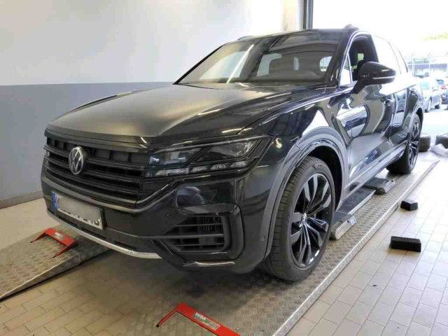 Volkswagen Touareg 4.0 TDI V8 R-LINE BLACK - Samsaru's Car Outlet