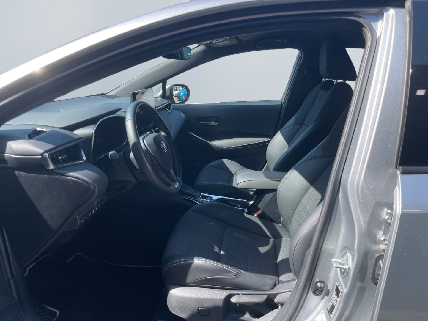 Toyota Corolla 1.8 Hybrid Team D *Technik-Paket*CAM*SHZ