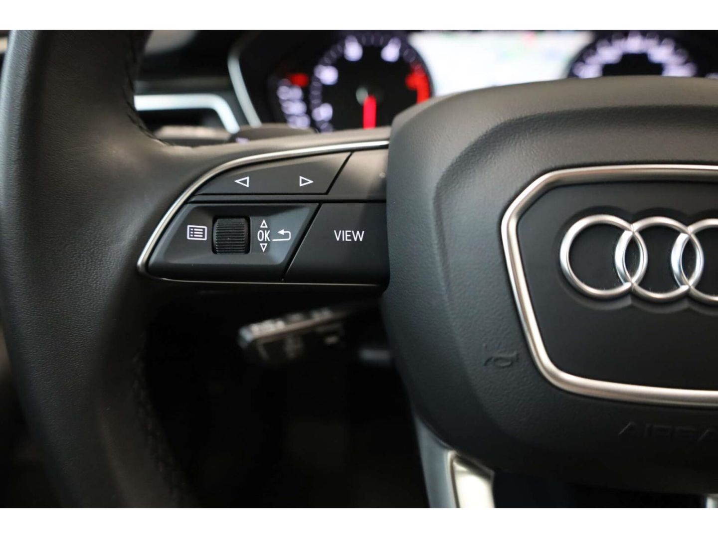 Audi A4 30 TDI advanced S-Tronic - Samsaru's Car Outlet