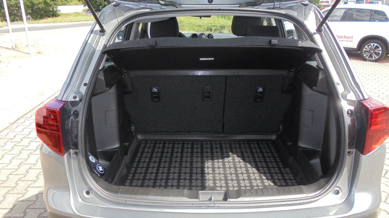 Suzuki Vitara 1.4 BOOSTERJET Hybrid Club 4x2 - Samsaru's Car Outlet