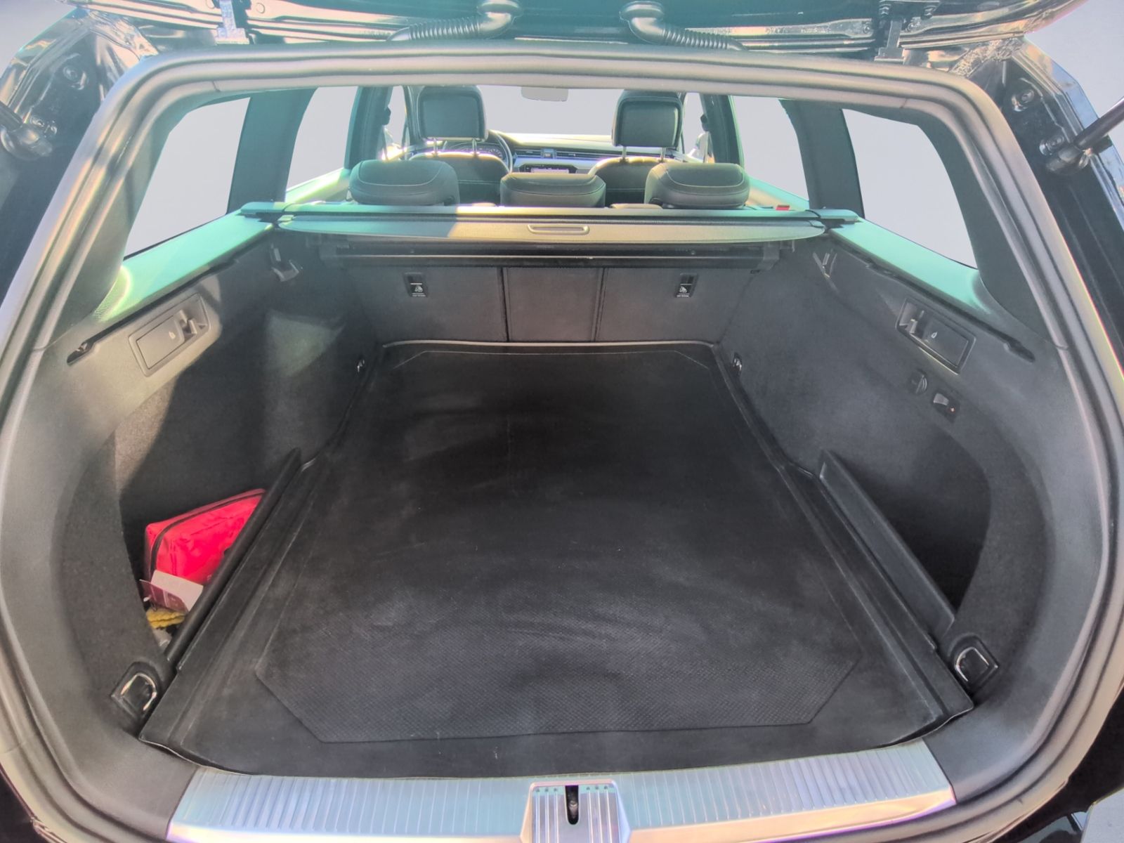 Volkswagen Passat Variant 2.0TDI DSG 4MOTION+LEDER+AHK AHK