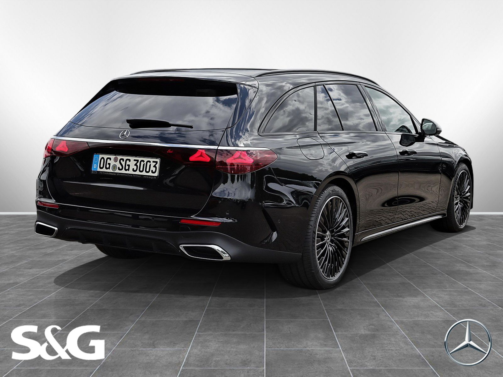 Mercedes-Benz E 450 d 4M T AMG MBUX+DIG-LED+360°+Pano+AHK+SHZ