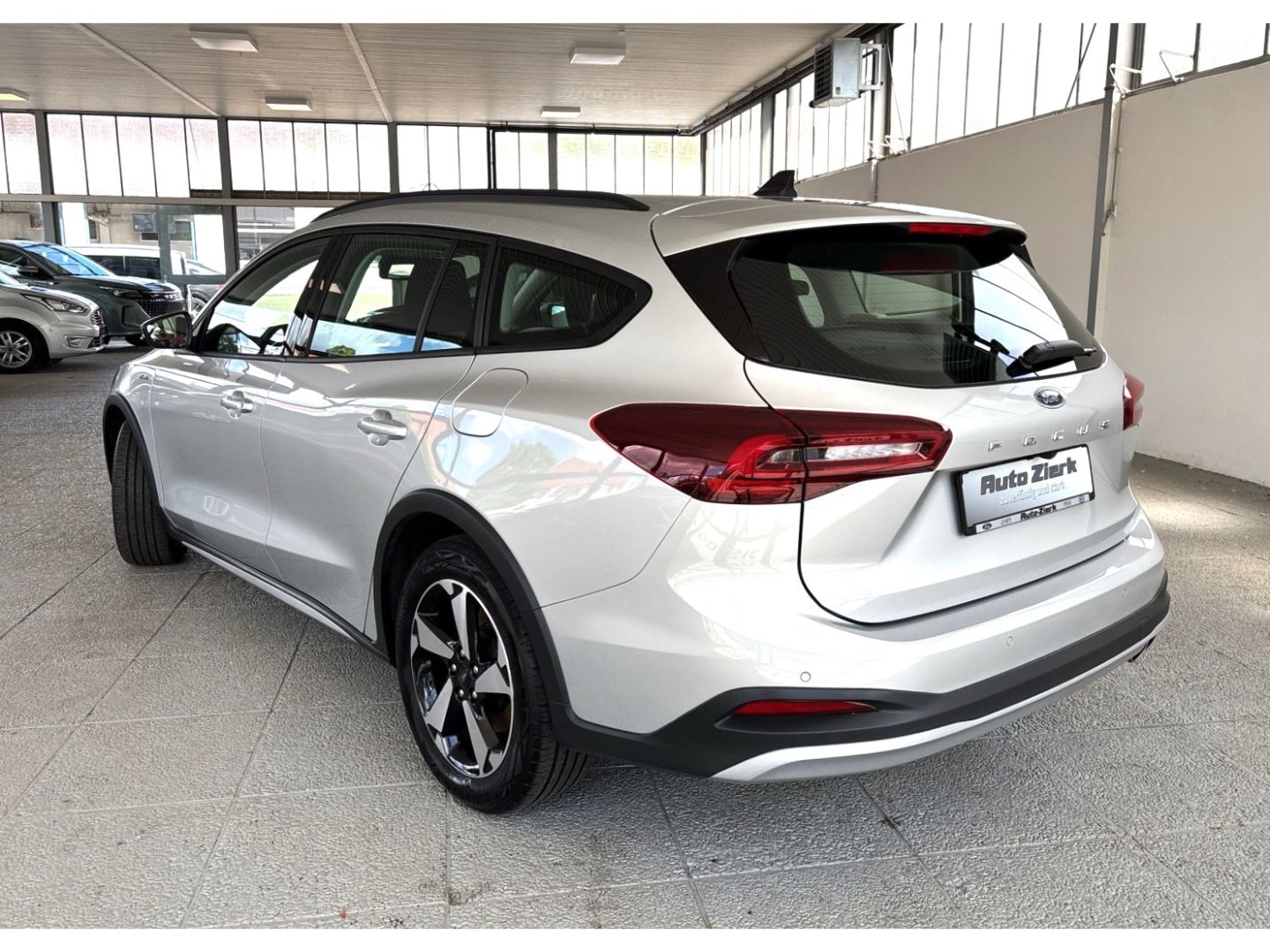 Ford Focus Turnier Active 1.0 EcoBoost MHEV Aut. AHK