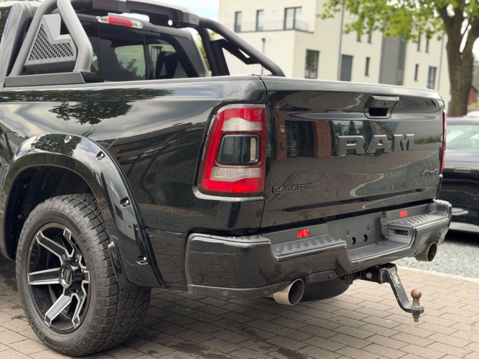 Dodge RAM 1500 5.7 Laramie Sport/Night/Sport-Aga/LPG