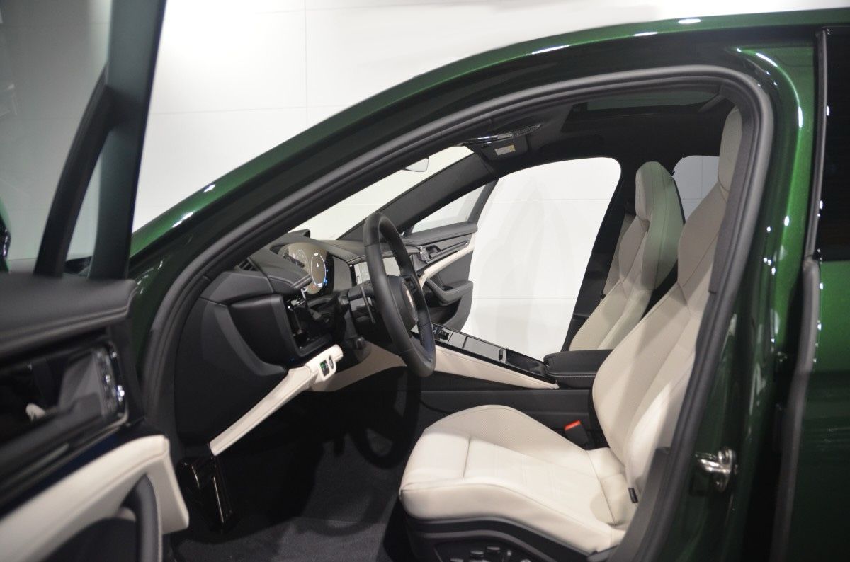 Porsche Panamera 4S E-Hybrid*SpDes*SpAbg*HuD*Pano