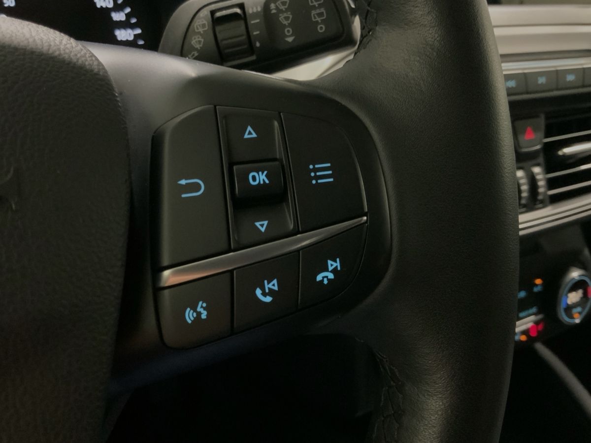 Ford Focus Titanium 1.0 EcoBoost - Samsaru's Car Outlet