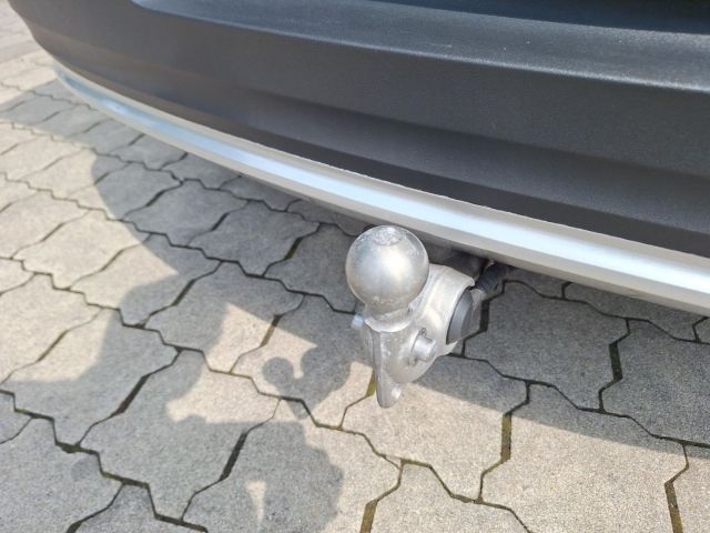 Volvo XC40 Core 2WD B3  *Allwetterreifen *Anhängerkupp