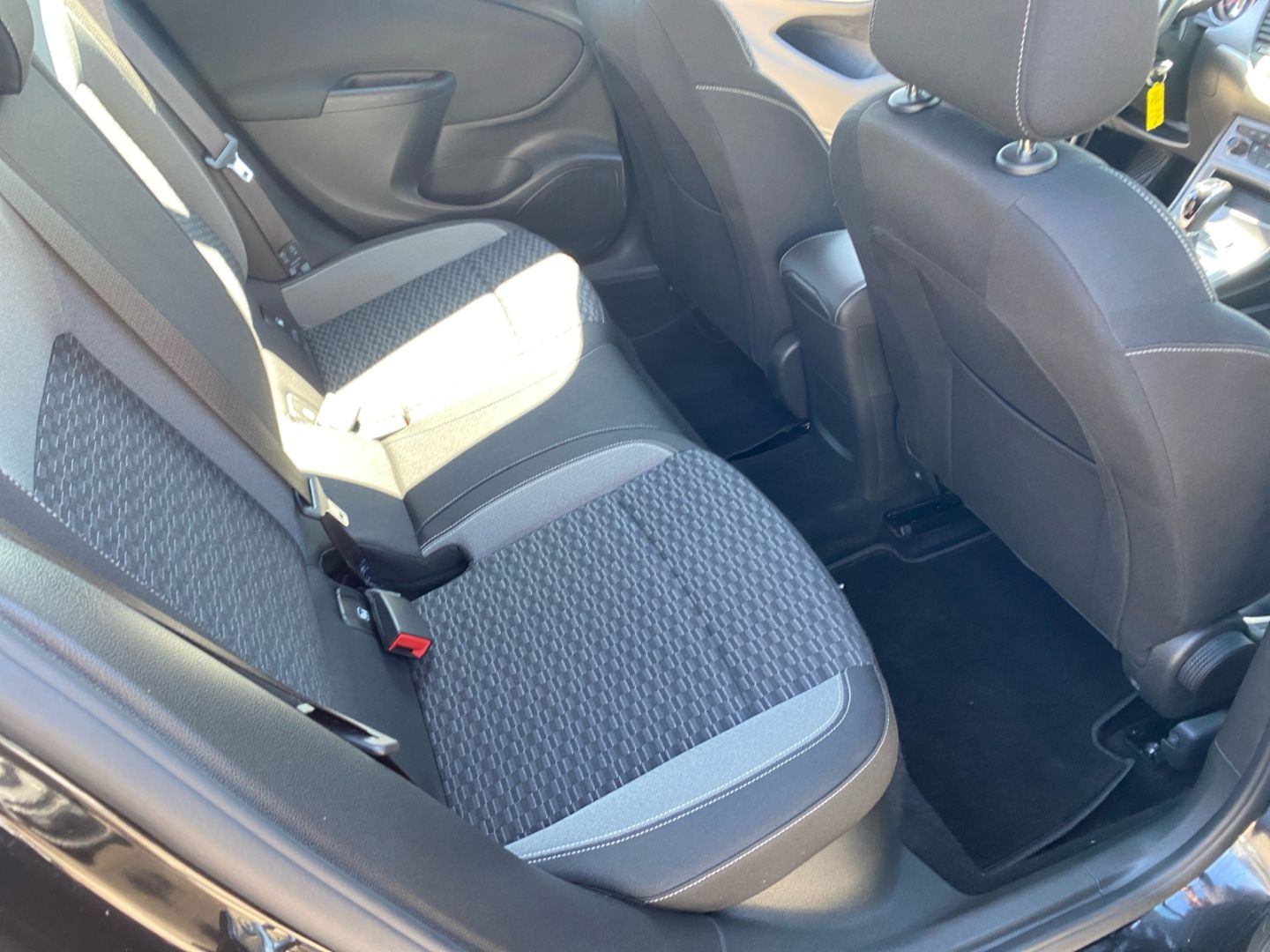 Opel Astra 1.5 D ST Automatik Edition - Samsaru's Car Outlet