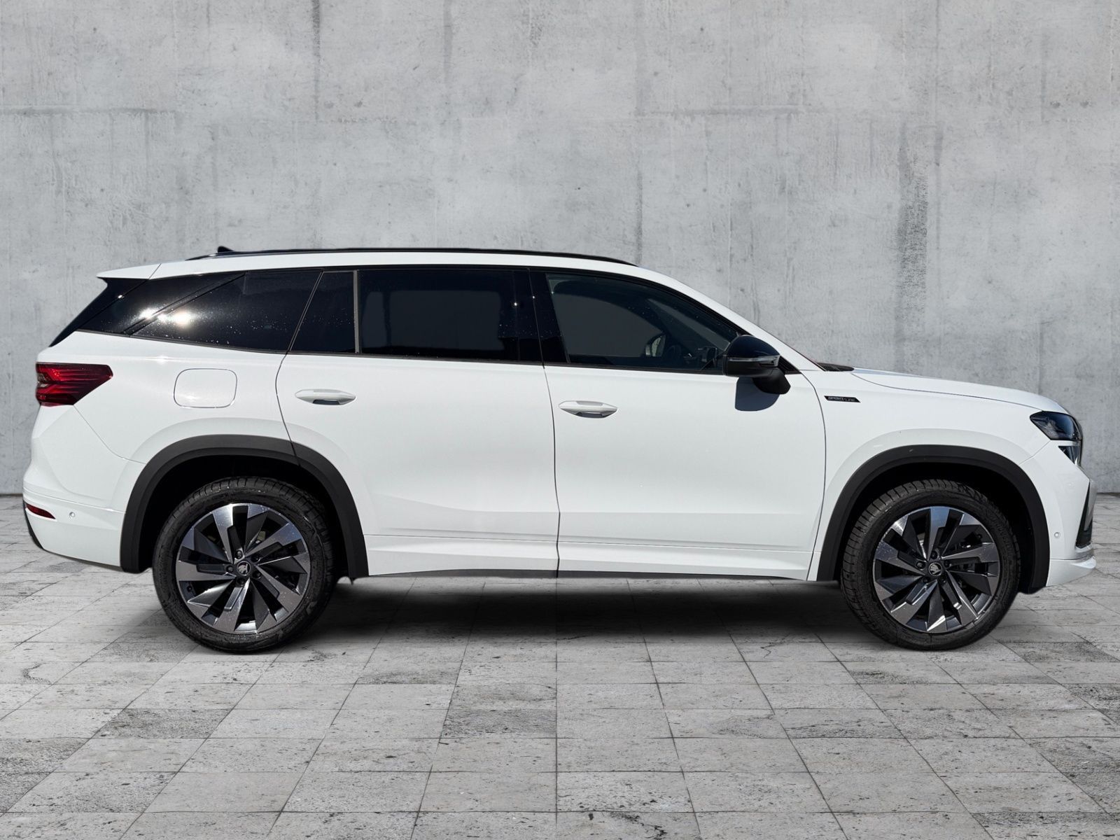 Skoda Kodiaq 1,5 TSI iV SportLine 360° AHK DCC PDC RFK