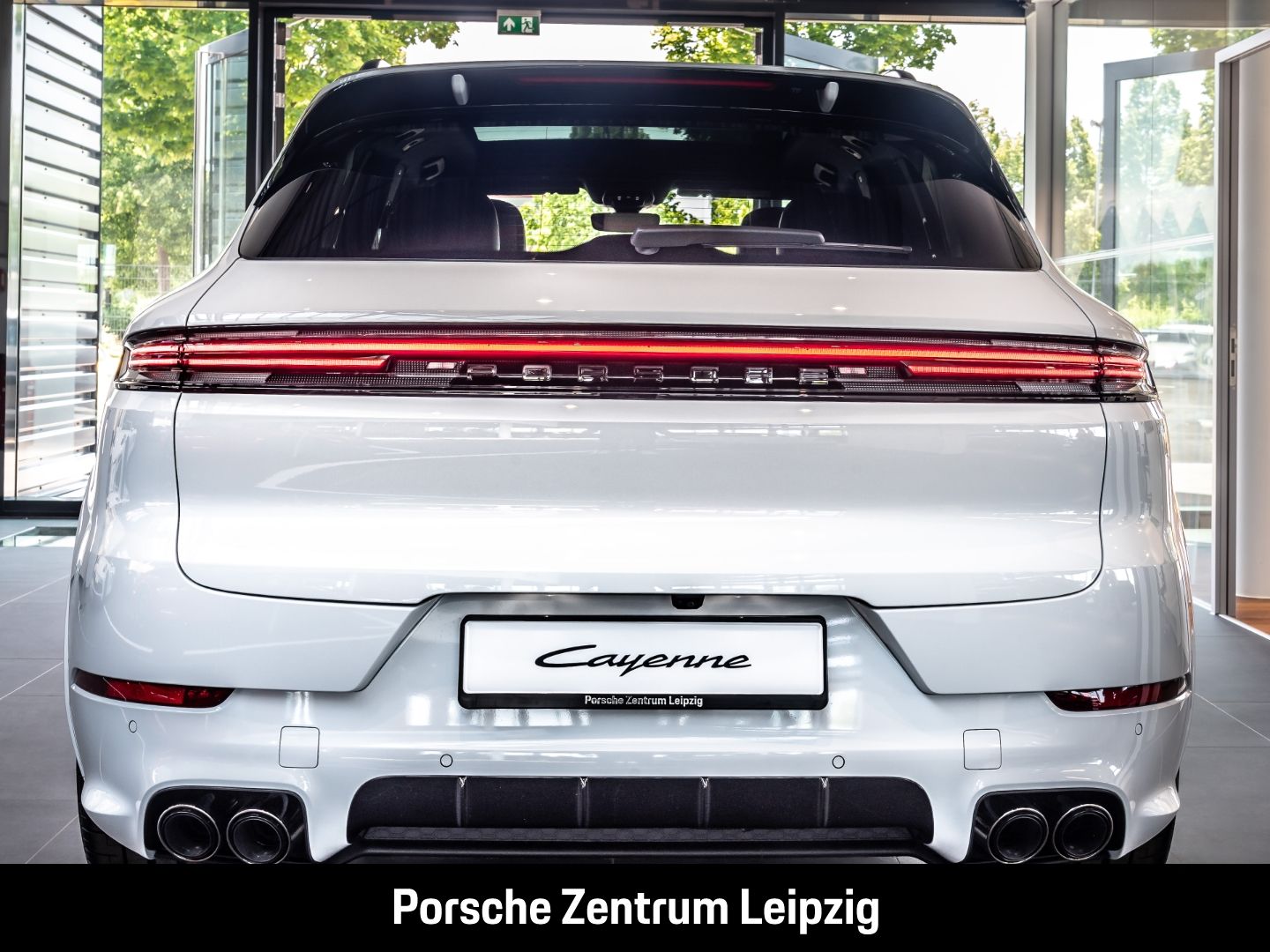 Porsche Cayenne E-Hybrid Burmester SportDesign Massage
