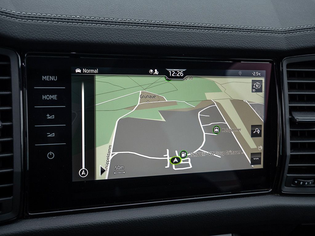 Skoda Kodiaq 2.0 TDI Sportline 4x4 ACC LED PANO 360°