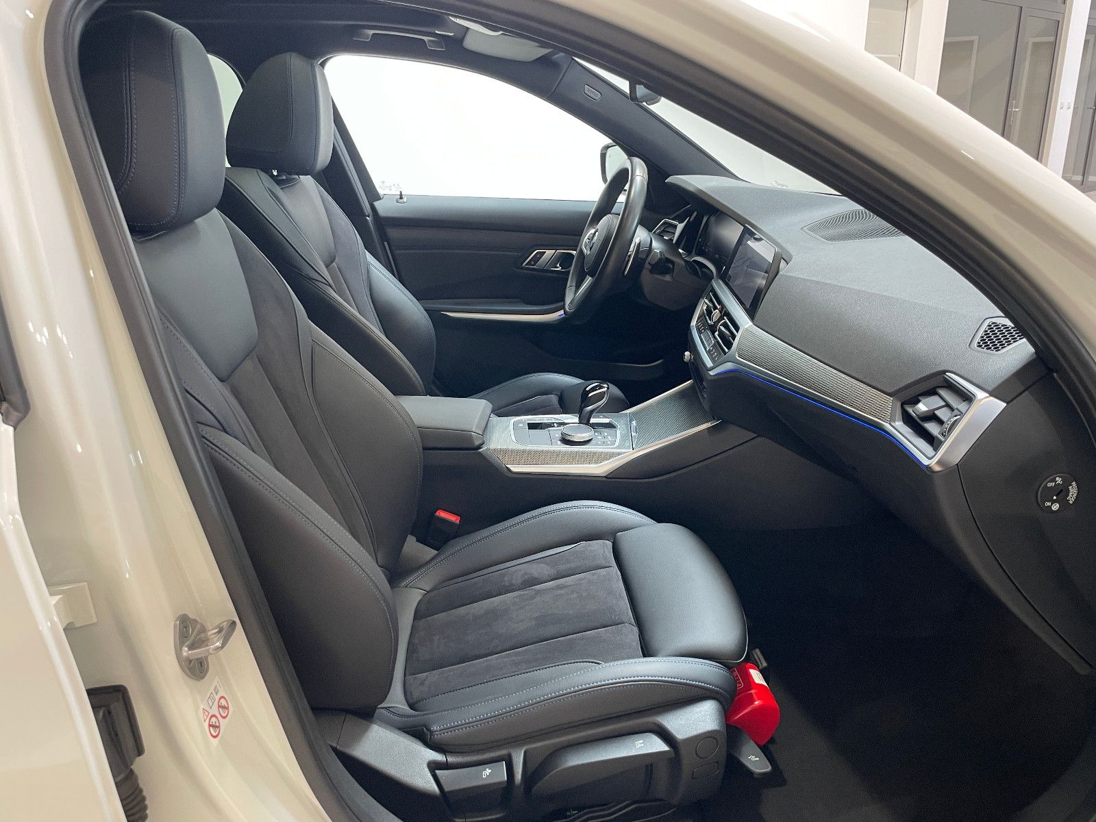 BMW 320d M Sport - Samsaru's Car Outlet