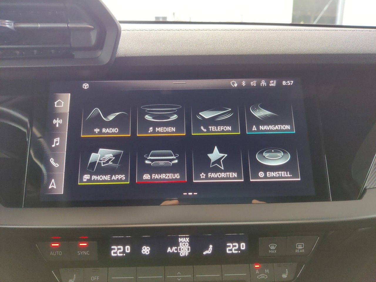 Audi A3 Sportback 40 TFSIe S tronic S line, AHK, LED