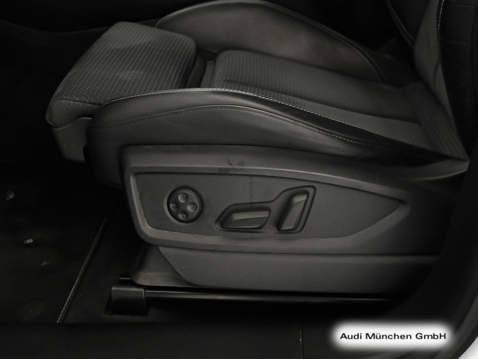 Audi Q5 55 TFSI e qu. 2x S line B&O/Matrix/Navi+