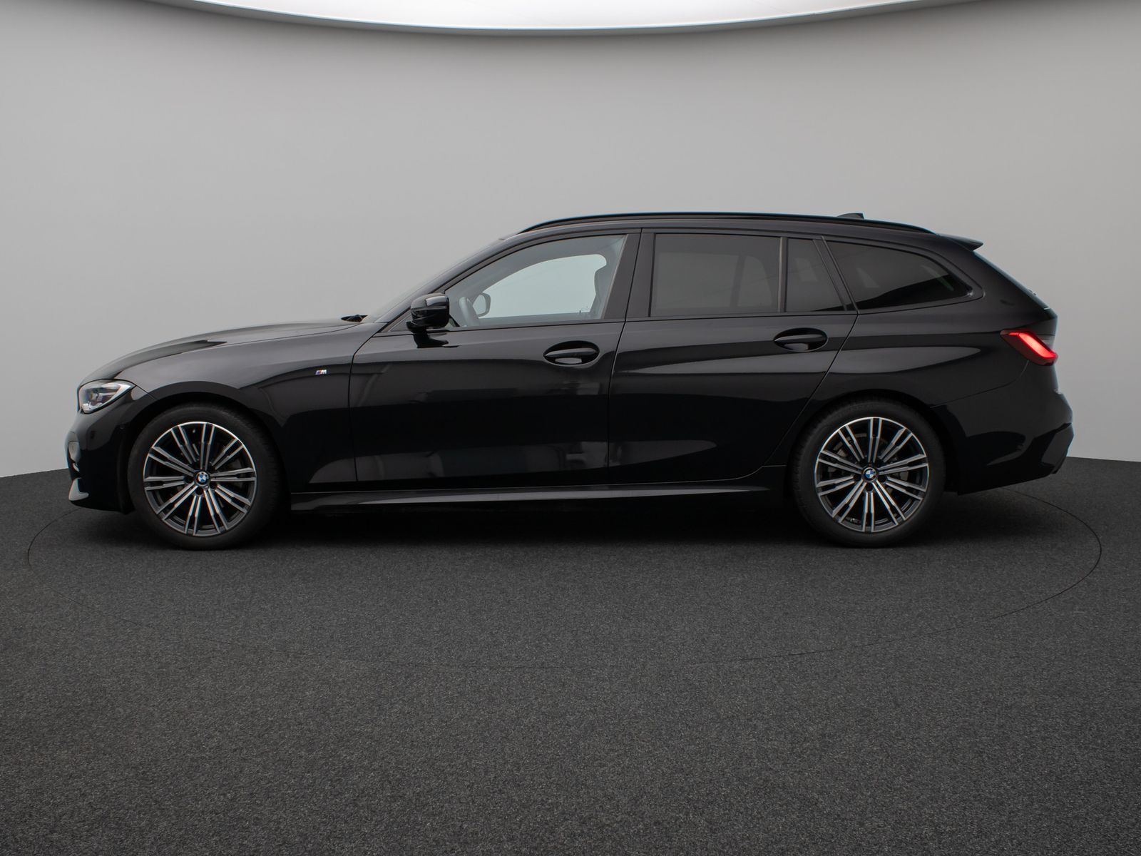 BMW 320d M Sport - Samsaru's Car Outlet