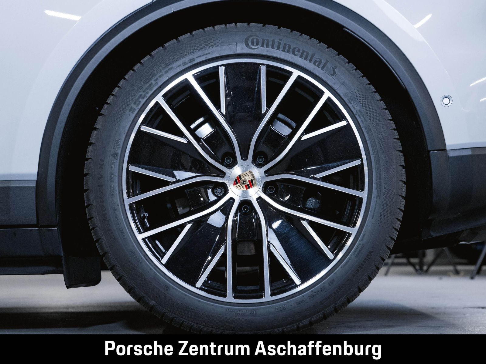Porsche Macan 4 Electric - Samsaru's Car Outlet