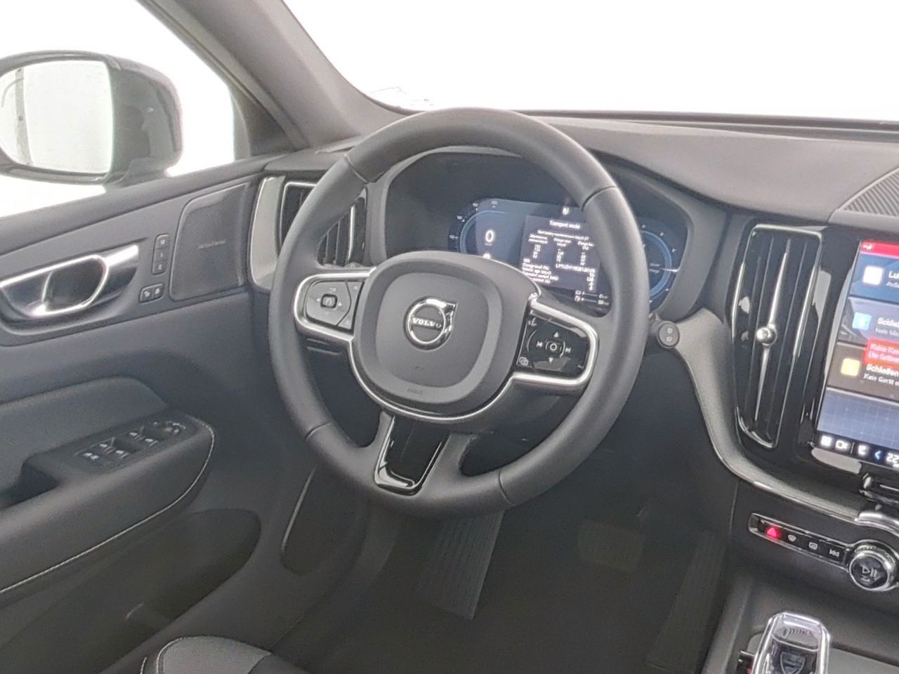 Volvo XC 60 XC60 Plus Dark Recharge Plug-In Hybrid AWD
