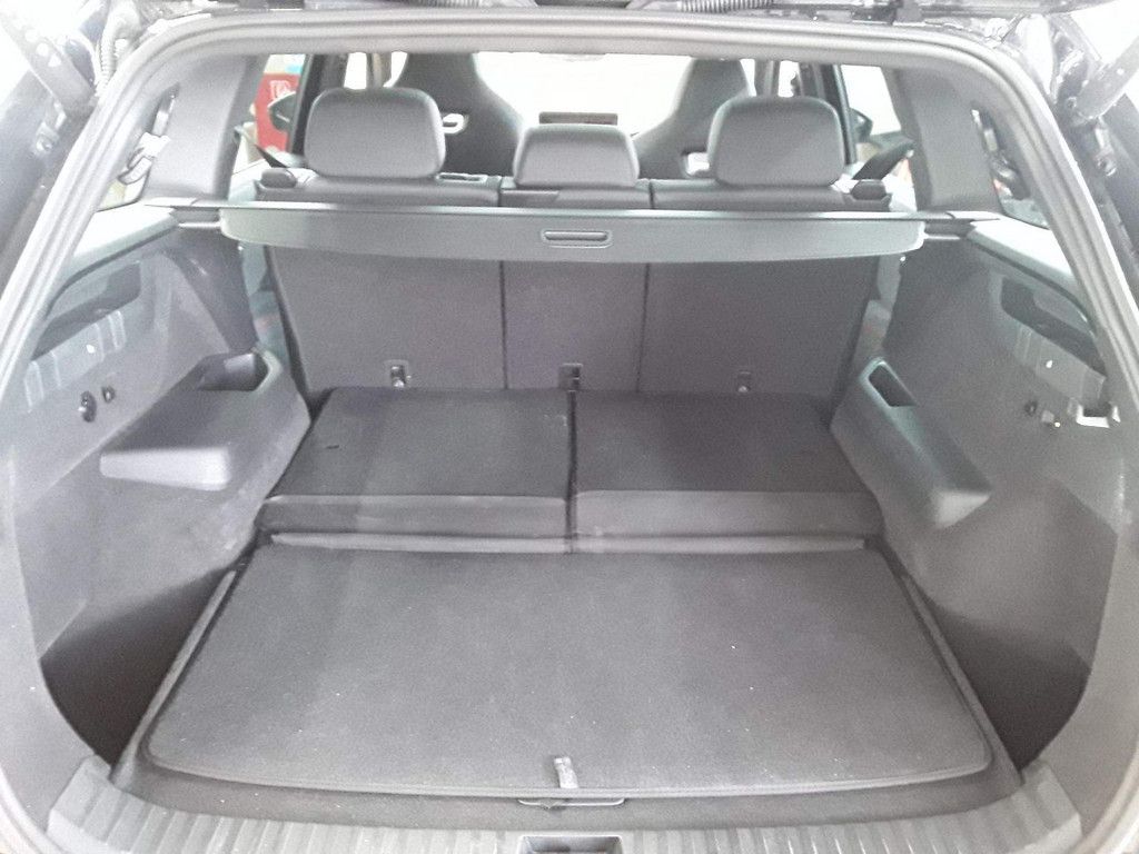 Skoda Kodiaq 2.0 TSI RS 4x4 HUD AHK 360° 7-SITZER PANO